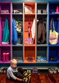 Детская цветная гардеробная комната Новороссийск